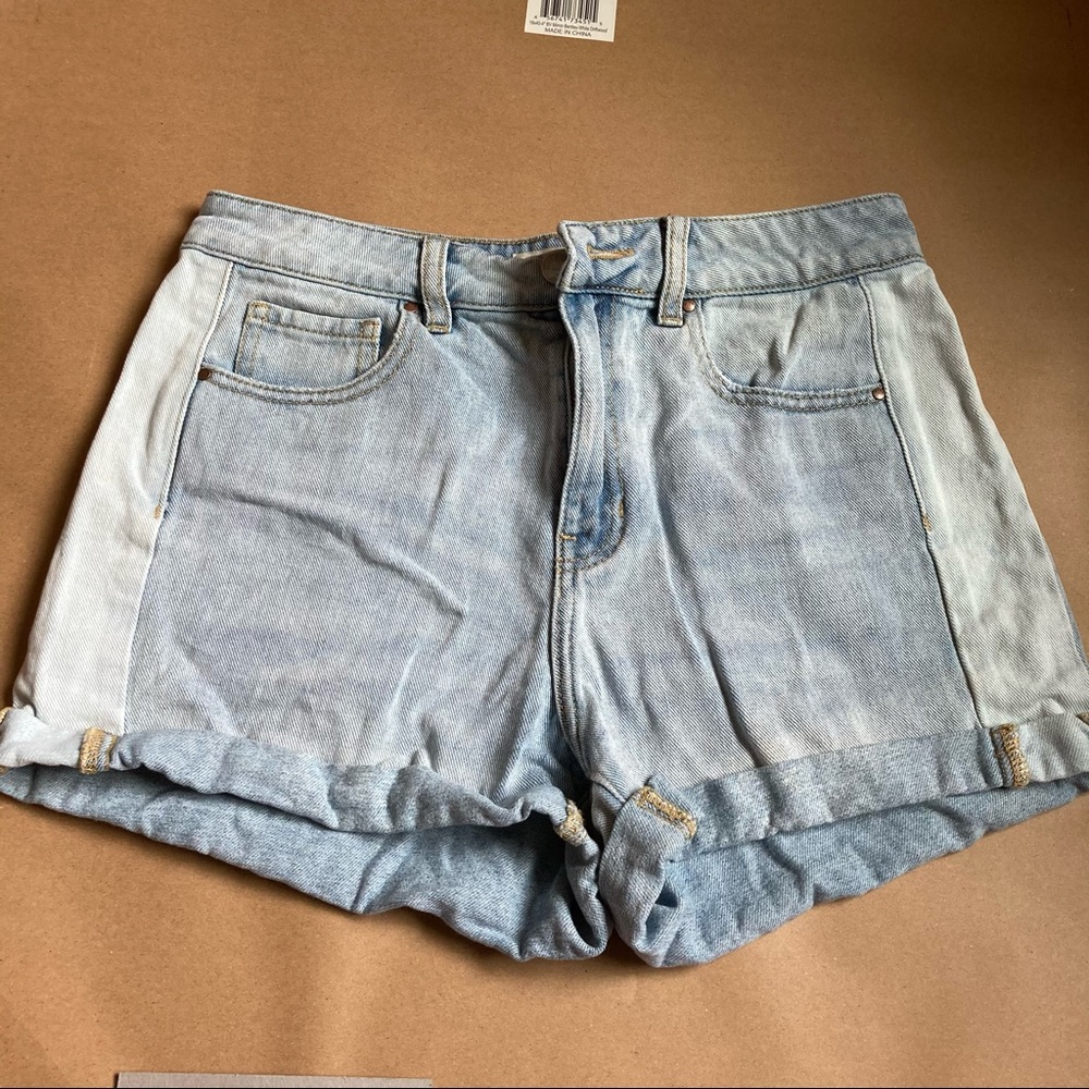 Colorblock mom shorts